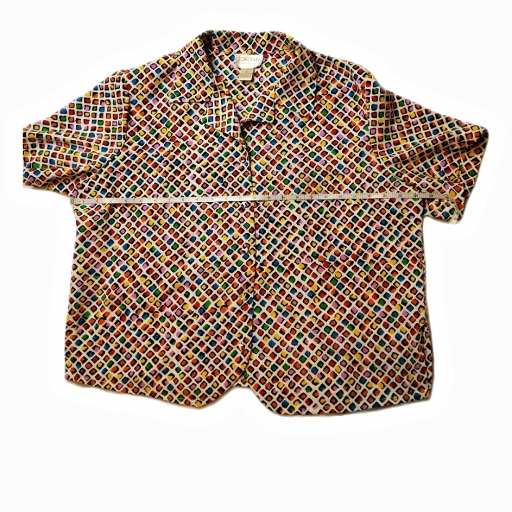 Vintage Jordan Woman Multicolor Geometric Print Button-Up Blouse – Size 18